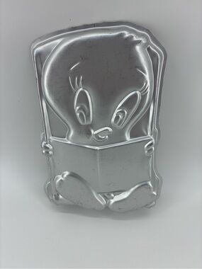VTG Tweety Bird Cake Pan